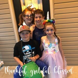 Meet your Posher, Ellen